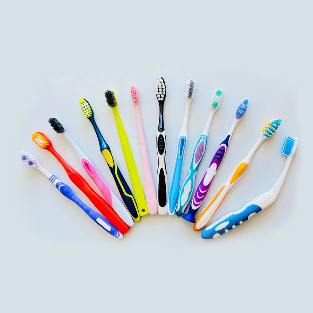 Toothbrush Manufacture Adults/Kids Premium Soft DuPont Bristle Adults′ Oral Care Toothbrush