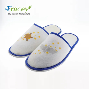 Wholesale Cheap OEM Custom Logo White Washable Hotel Room SPA Guest Disposable Cotton Terry Slippers