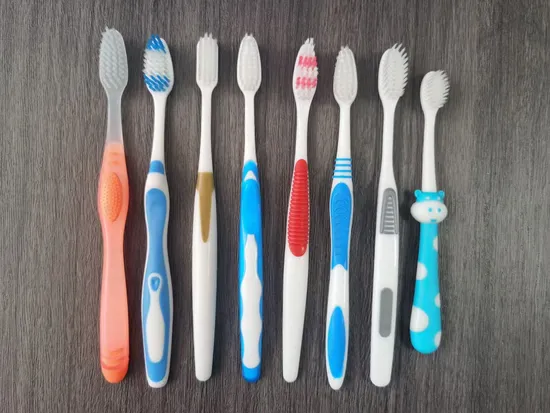 Eco-Friendly Hotel Travel Toothbrush /Straw Material /Corn Starch Based Plastics Bio-Degradable Toothbrush with Charcoal Bristle Toothbrush Factory