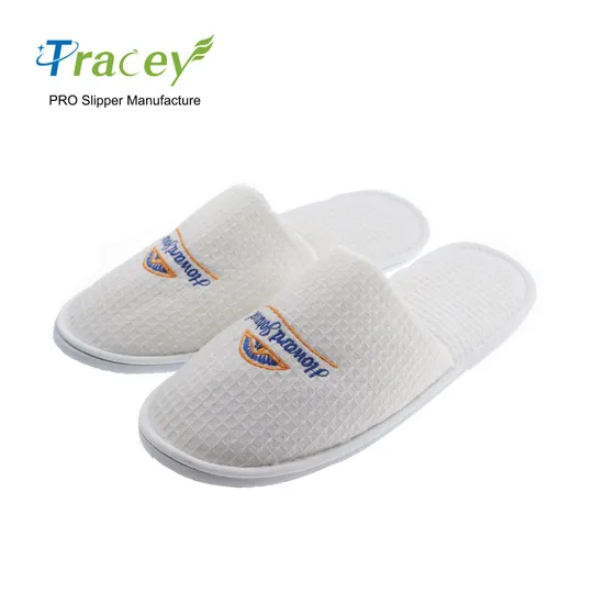 OEM Custom Logo Personalized Wholesale Luxury Cheap White Hotel Room SPA Guest Disposable Cotton Terry Slippers