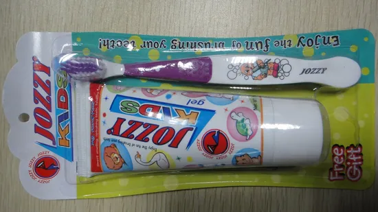 Toothpaste with Portable Toothbrush Kit / 40gr Toothpaste Travel Pack Fold Toothbrush Kit