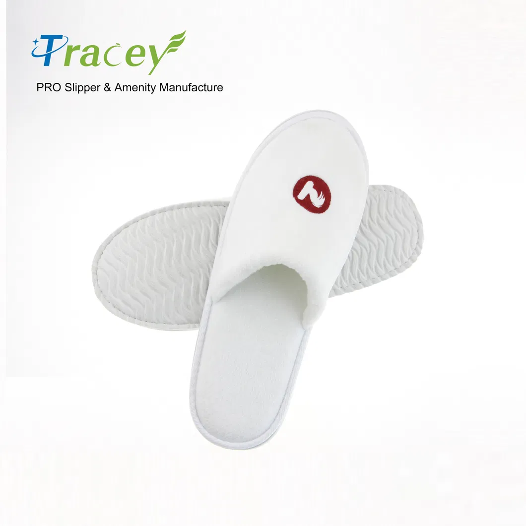Wholesale Hotel Slippers with Logo Customized Disposable Slippers for Men Women SPA Hotel Towel Slipper Guest Degradable