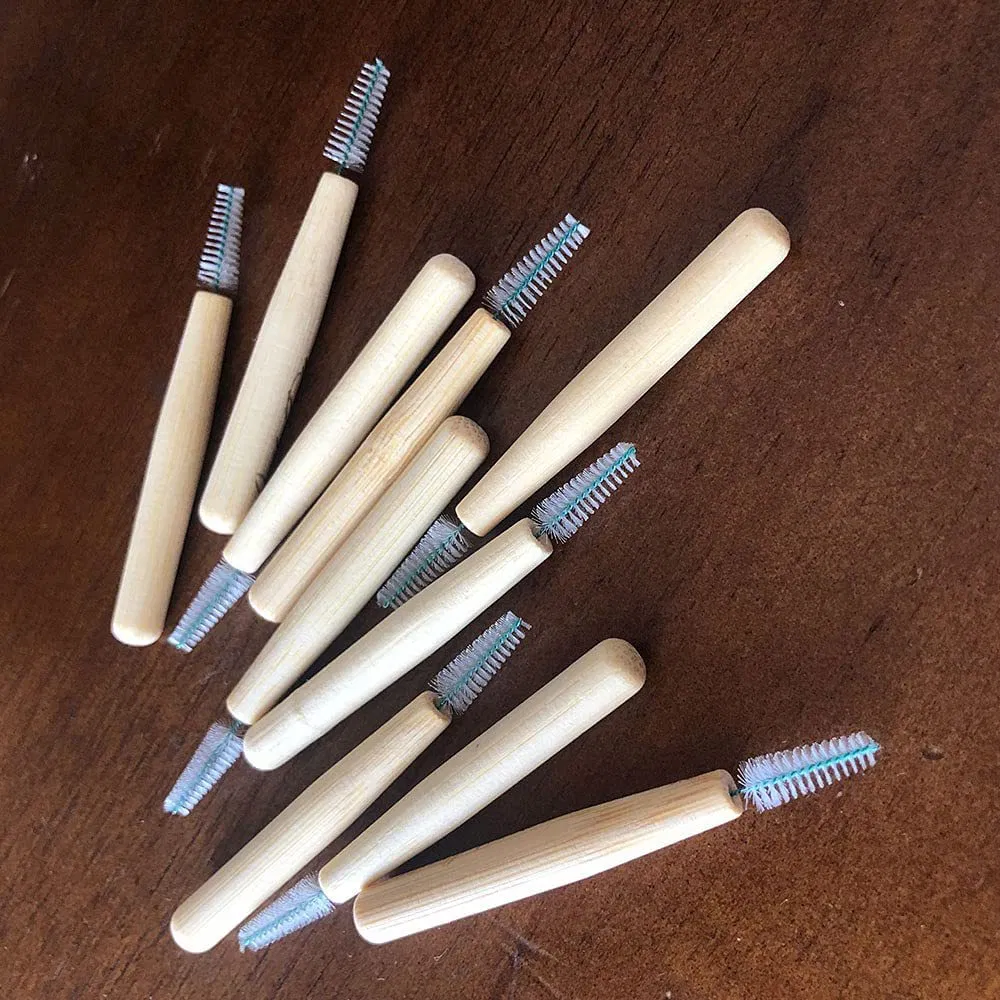 Eco-Friendly Bamboo Interdentall Brush100% Biodegradable Wooden Interdentalsticks Manufacture 0.6mm Size for Dentist Use